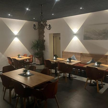 Wein- Und Gaestehaus M. Bai 梅塞尼希 外观 照片